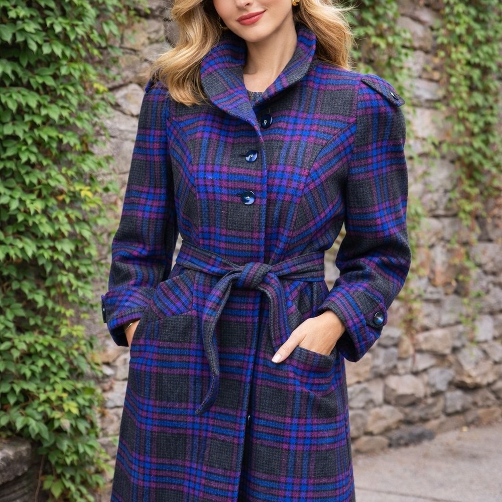 VINTAGE SOVIET BLOC Purple and Gray Plaid Wool Tailored Coat, S